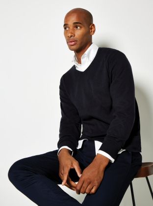 Classic Fit Arundel V Neck Sweater