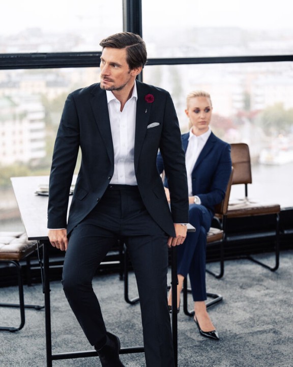 J. HARVEST & FROST Black Bow 60 
Hemd Regular Fit Herren Hemd personalisierbar