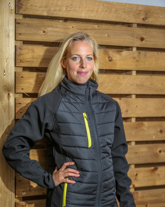 Softshell RESULT Black compass gewatteerde softshelljas voor bedrukking &amp; borduring
