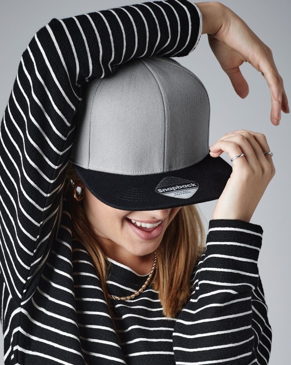 BEECHFIELD ORIGINAL FLAT PEAK 6 PANEL SNAPBACK Kappe personalisierbar