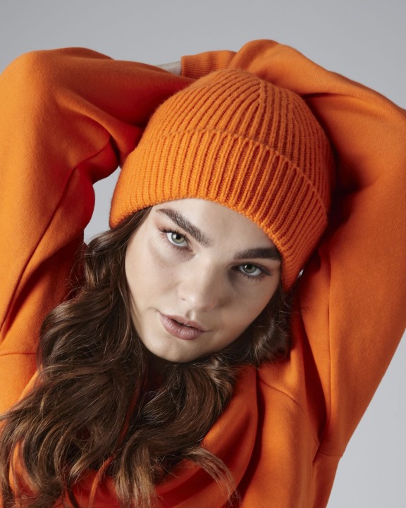 BEECHFIELD ENGINEERED KNIT RIBBED BEANIE Mütze, Schal & Handschuh personalisierbar