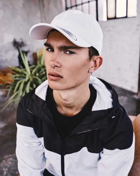 Casquette personnalisable FLEXFIT Casquette en coton twill - 6 panneaux