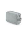 BAG BASE RECYCLED ESSENTIALS WASH BAG Tasche personalisierbar