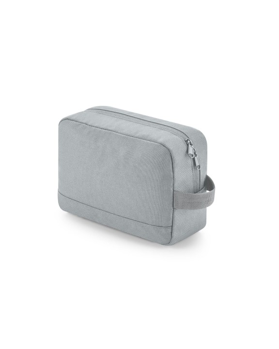 BAG BASE RECYCLED ESSENTIALS WASH BAG Tasche personalisierbar