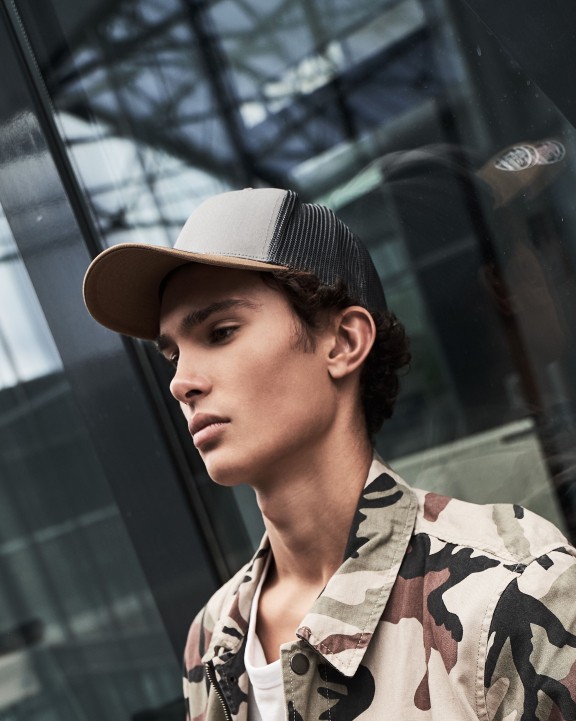 Casquette personnalisable FLEXFIT 110® TRUCKER