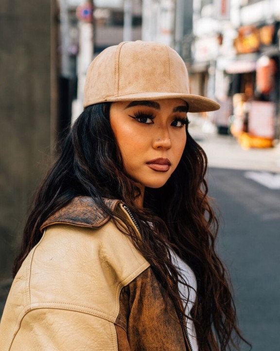 Casquette personnalisable FLEXFIT SUEDE LEATHER SNAPBACK