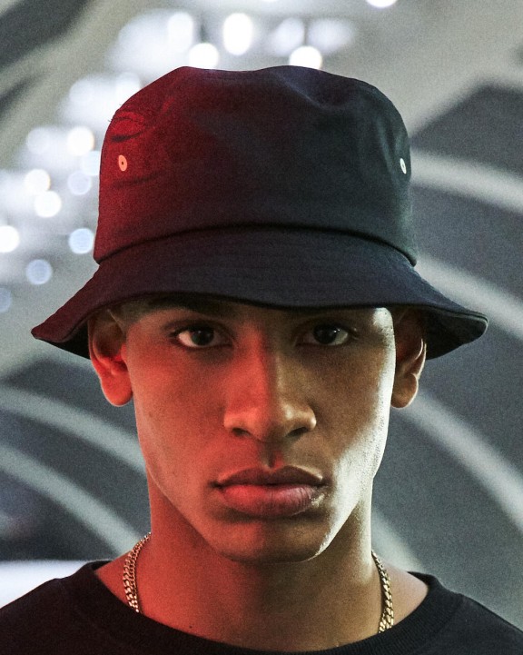 Bob personnalisable FLEXFIT Nylon Bucket Hat