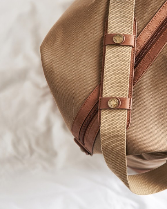 VINGA VINGA Sloane Wochenendtasche aus RCS rPET Tasche personalisierbar