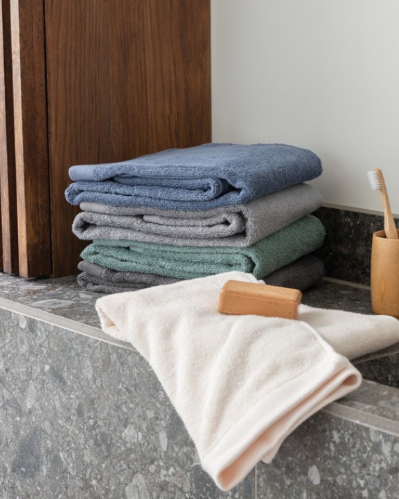 Produit éponge personnalisable UKIYO Serviette bain 70x140cm Ukiyo Sakura AWARE™ Made in Europe