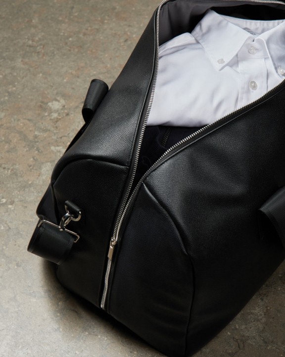 VINGA VINGA Bermond Wochenendtasche aus RCS recyceltem PU Tasche personalisierbar