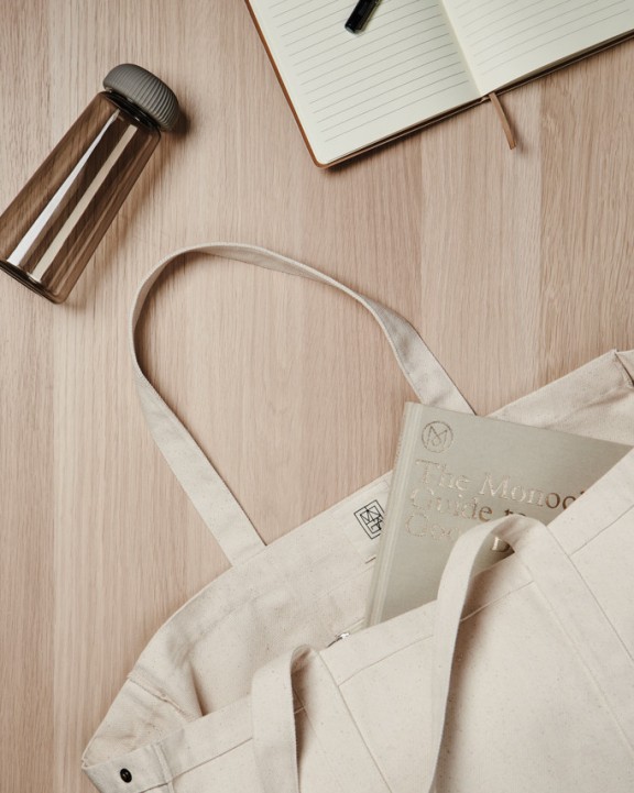 VINGA VINGA Hilo AWARE™ Maxi-Tasche aus recyceltem Canvas Tasche personalisierbar