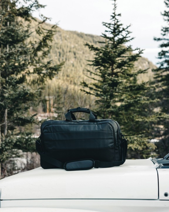 4DO Armond AWARE™ RPET Weekend-Duffel Tasche personalisierbar