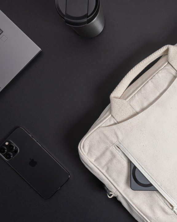 Sac & bagagerie personnalisable 4DO Sacoche ordinateur 15,4'' en coton recyclé AWARE™ Laluka