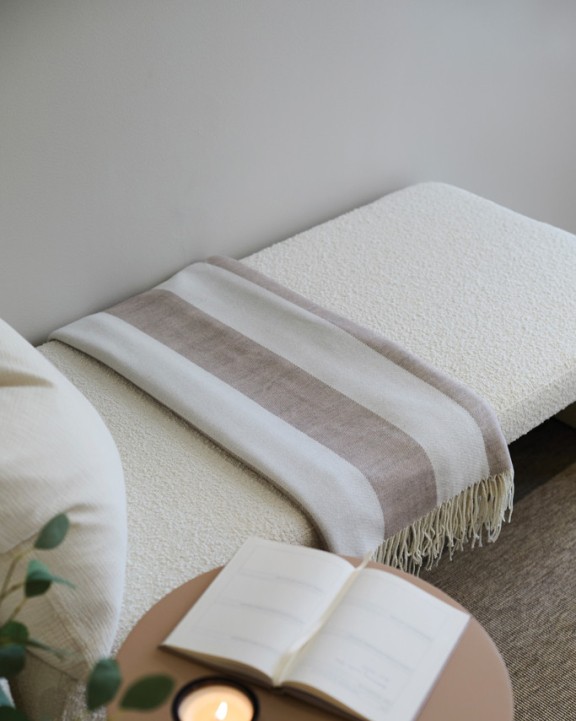 VINGA VINGA Tella Aware™ Polylana® Decke Plaid personalisierbar