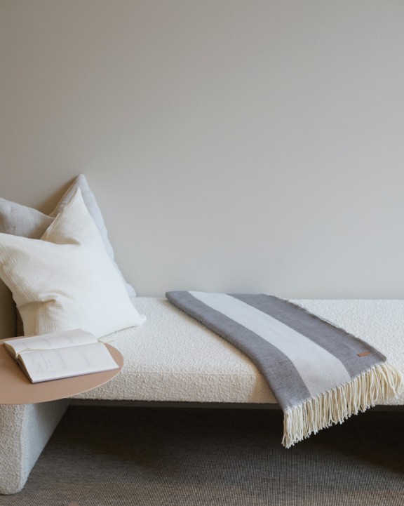 VINGA VINGA Tella Aware™ Polylana® Decke Plaid personalisierbar