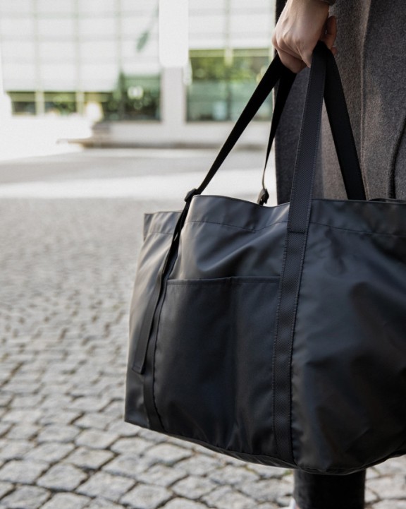 VINGA VINGA Livorno Maxi-Tasche aus GRS recyceltem Polyester Tasche personalisierbar
