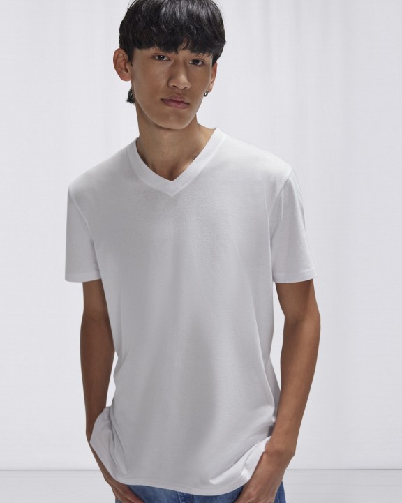 B&C #E150 V T-Shirt T-Shirt personalisierbar