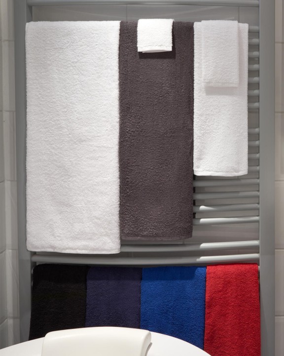 SG CLOTHING Volga Bath Towel CLASSIC Bad Artikel personalisierbar