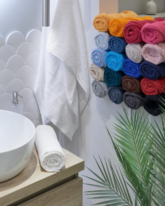 TOWELS BY JASSZ Rhine Hand Towel COMFORT Bad Artikel personalisierbar