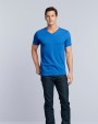 T-shirt GILDAN Softstyle Euro Fit Adult V-neck T-shirt voor bedrukking &amp; borduring